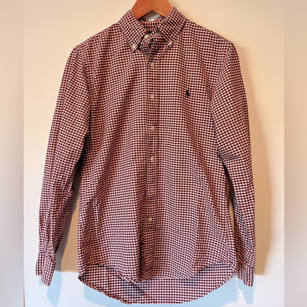 Ralph Lauren button down men’s size small custom fit. Dark red/Burgundy & white